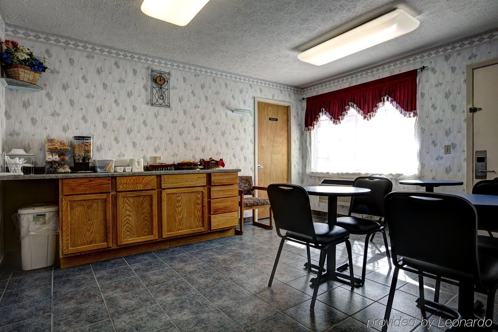 Americas Best Value Inn Of Decatur Restoran fotoğraf